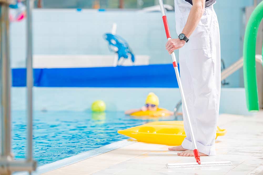 pulizia strutture sportive piscine monza brianza